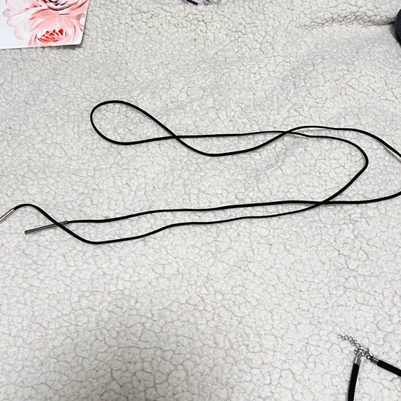 Suede Choker (BOGO FREE) - Picture 2 of 5